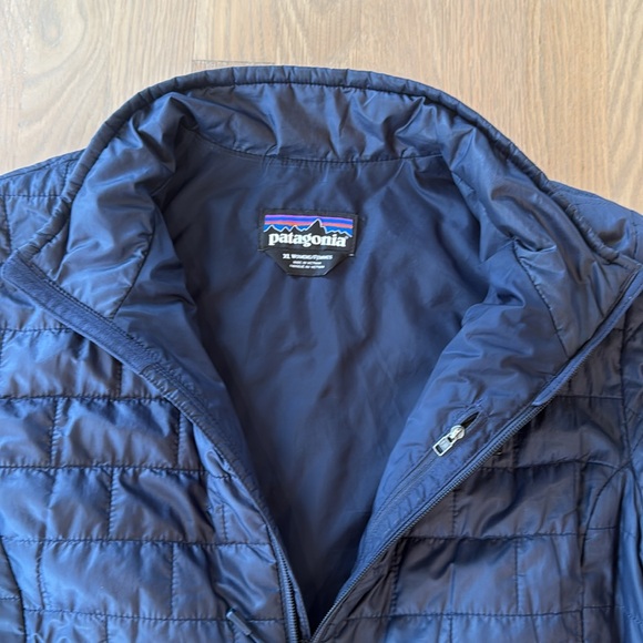 Patagonia Women’s Nano Puff Jacket XL Navy - Picture 6 of 11